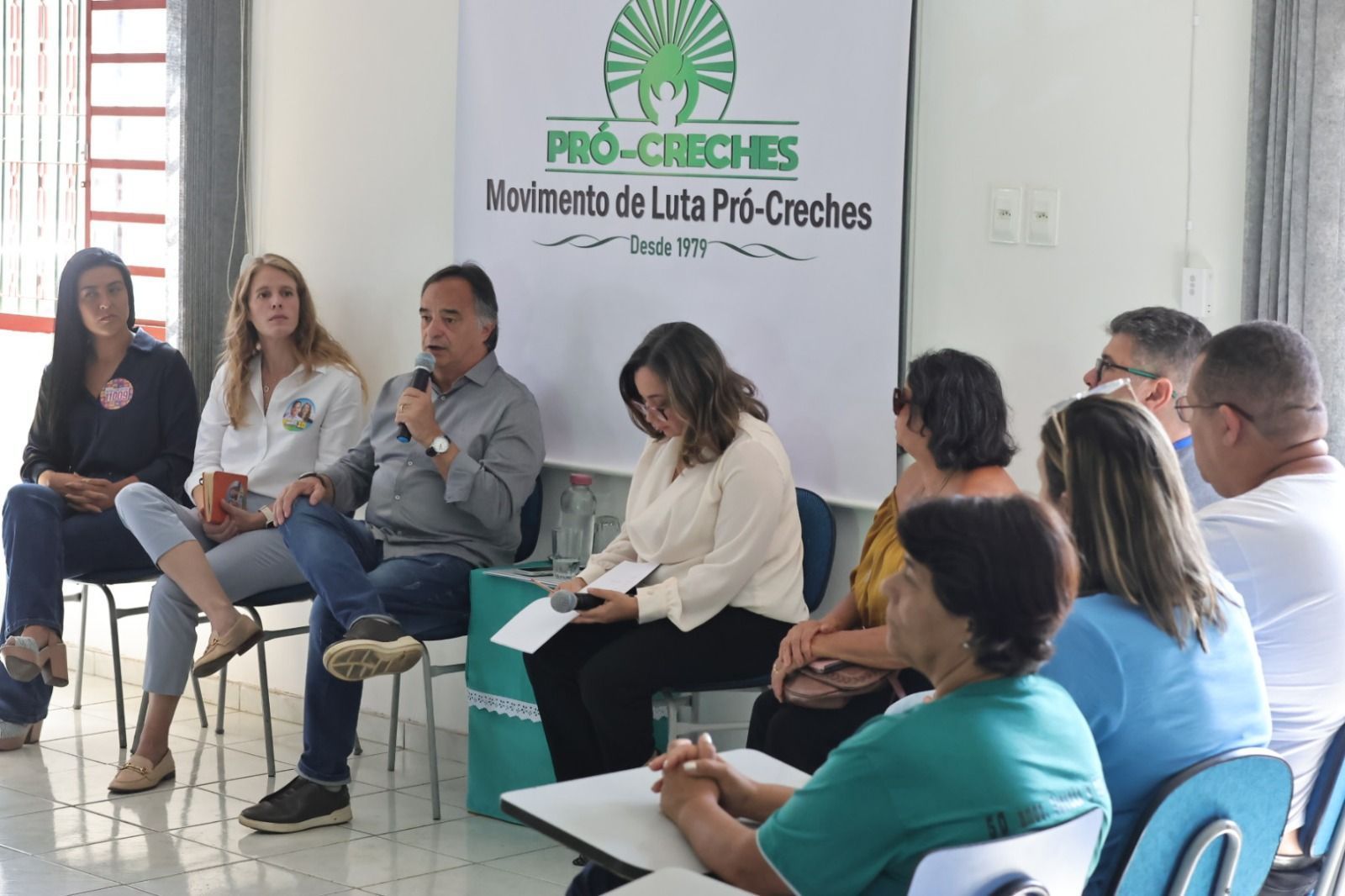 Tramonte visita Movimento de Luta Pró-Creches e promete ‘nenhuma criança fora de sala de aula’