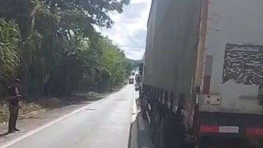 Trânsito complicado neste domingo (4)