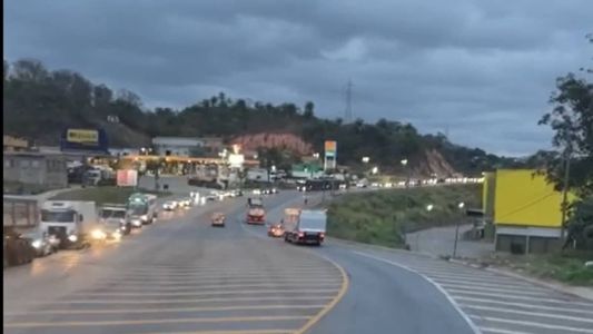 Trânsito está intenso no sentido Belo Horizonte