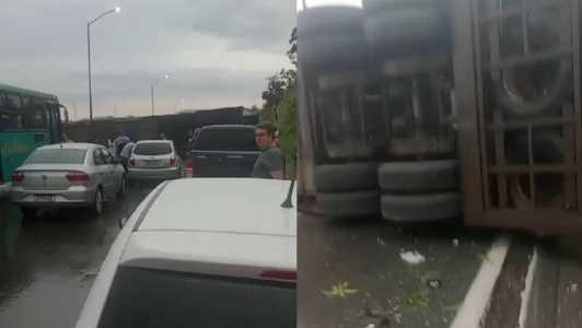 Trânsito ficou totalmente fechado