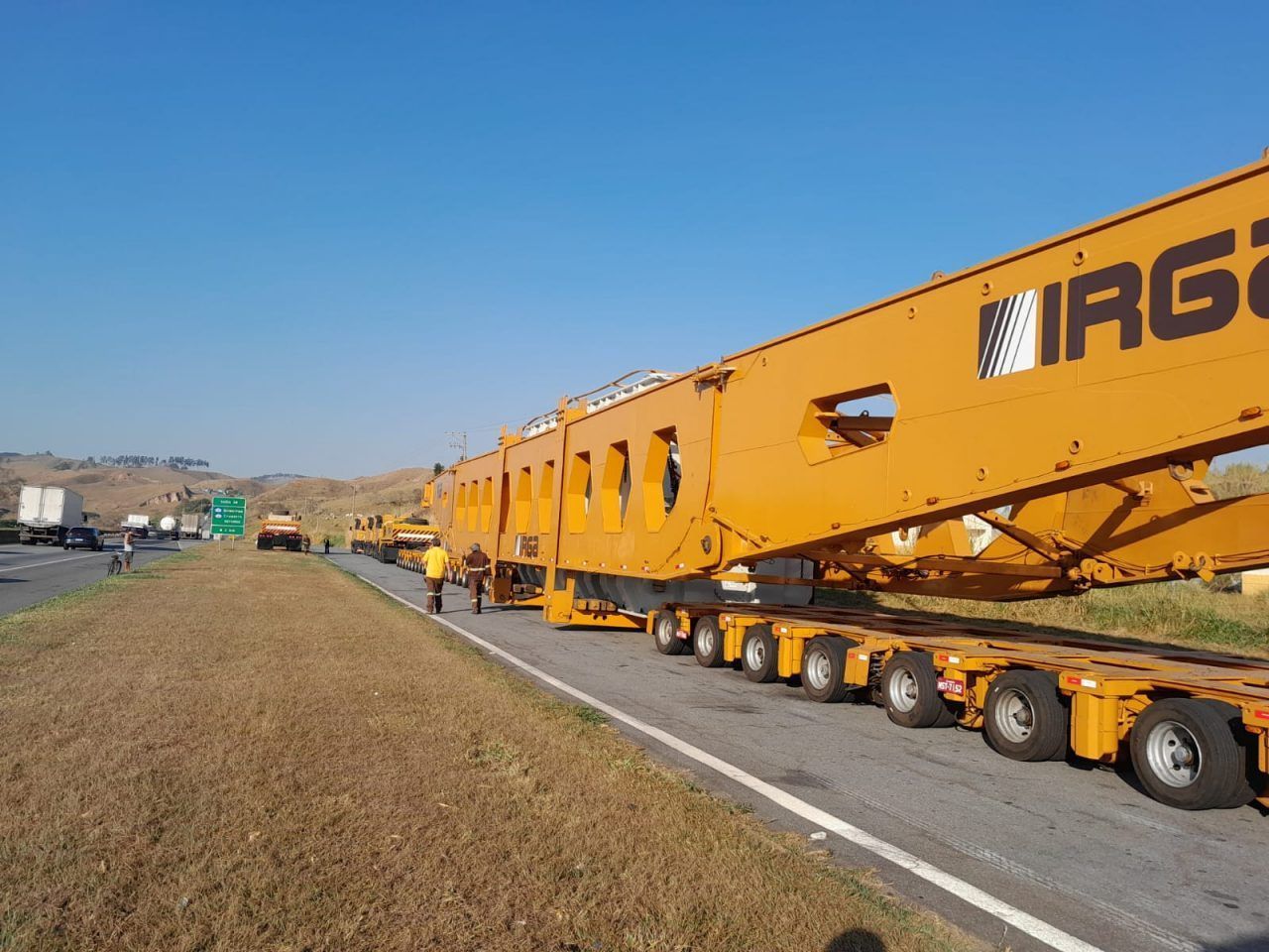 Serra das Araras será fechada na noite deste domingo para transporte de carga pesada