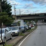 Semáforo trava no vermelho na av. Silva Lobo, em BH, e causa congestionamento quilométrico