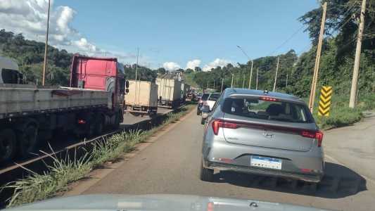 Congestionamento em rodovia na Grande BH