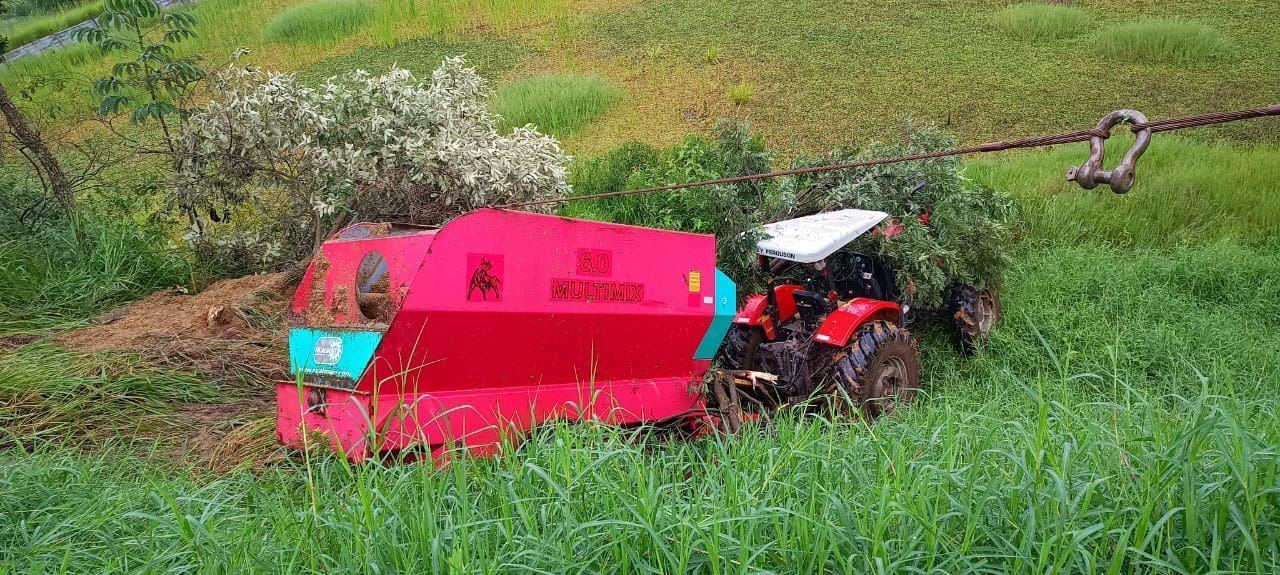 Trabalhador morre ao ser atingido por trator no interior de Minas