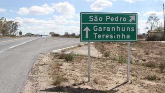 Trecho da BR-423 em Pernambuco