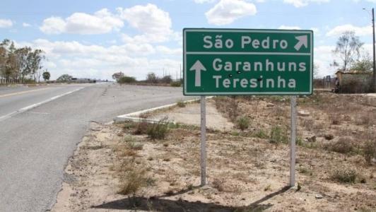 Trecho da BR-423 em Pernambuco