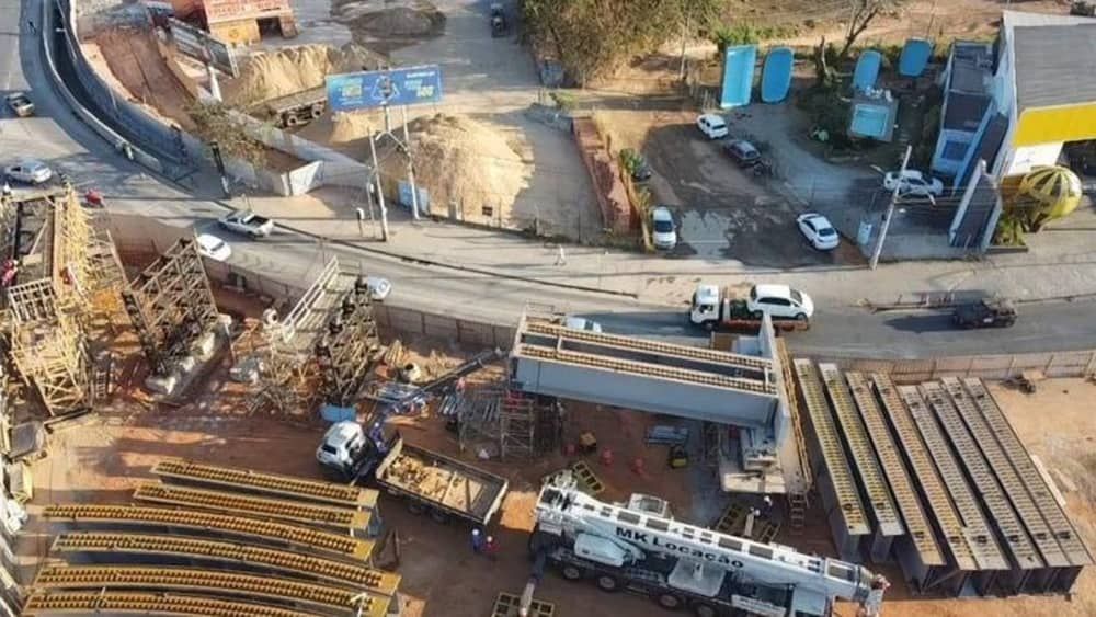 Construção de viaduto interdita a Avenida Cristiano Machado por três madrugadas
