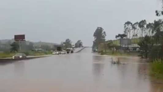 Trecho em Barbacena foi impedido pelas chuvas