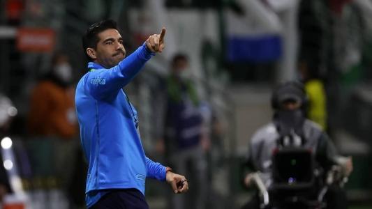 Treinador comandou o Palmeiras em oito jogos diante do Galo