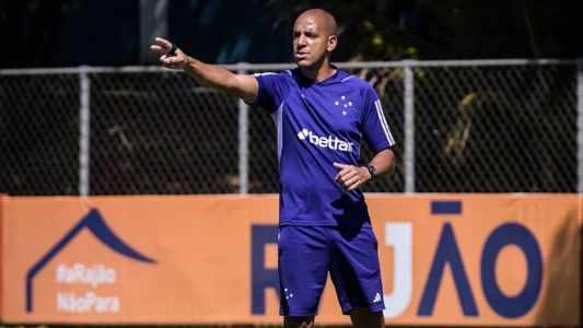 Treinador disse que esperava mais apoio da diretoria do Cruzeiro