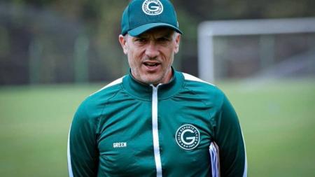 Treinador do Goiás, Armando Evangelista comentou desfalques para enfrentar o Atlético