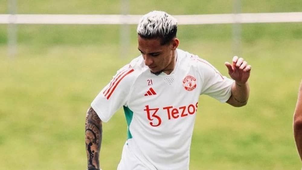 Treinador do United afirma que Antony ‘é um lutador’, e web repercute