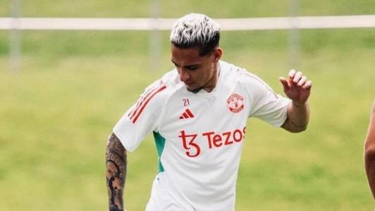 Treinador do United exaltou Antony