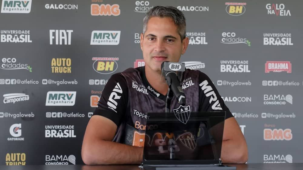 Athletic encaminha acordo com técnico Rodrigo Santana, ex-Atlético
