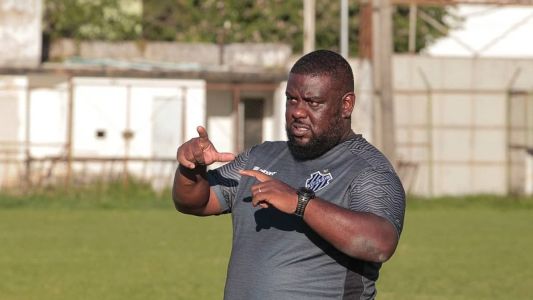 Treinador já fazia parte da comissão técnica