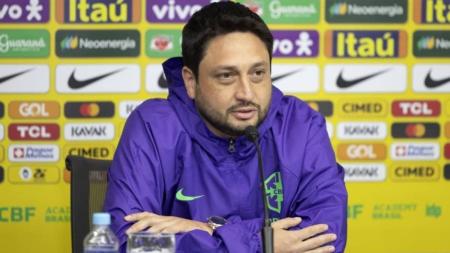 Treinador realizou a segunda convocação pelo Brasil