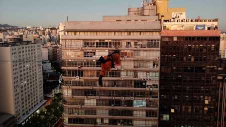 Treinamento faz parte do Curso de Salvamento em Altura da Academia de Bombeiros Militar