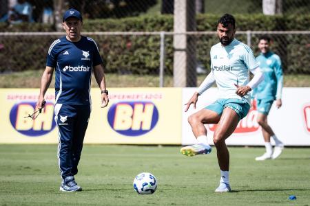 Cruzeiro faz penúltimo treino na Toca II antes de clássico com o Atlético