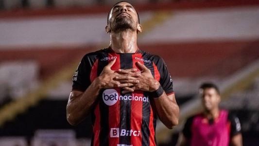 Tréllez não vai mais jogar pelo Vitória na Série B