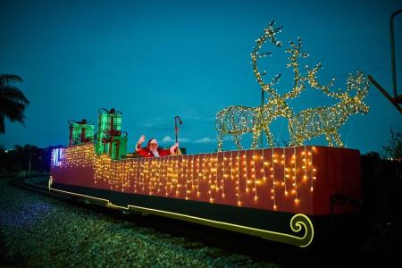 Locomotiva iluminada desembarca em BH e acende a magia do Natal na Sapucaí
