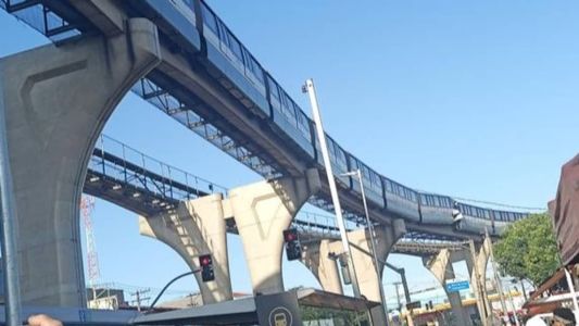 Trens autônomos da Linha 15 - Prata do Metrô colidem em São Paulo
