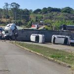 Veja imagens do grave acidente que interditou a BR-040 e deixou três mortos