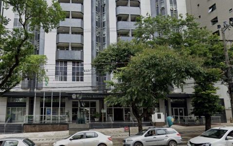 Foto mostra fachada do Tribunal Regional Federal da 6ª Região, em Belo Horizonte