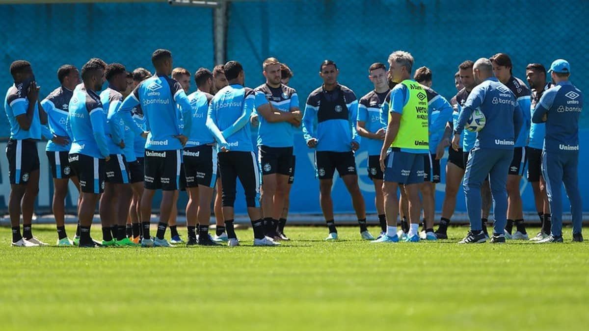Com desfalques, Grêmio deve ter nova formação para enfrentar o Athletico