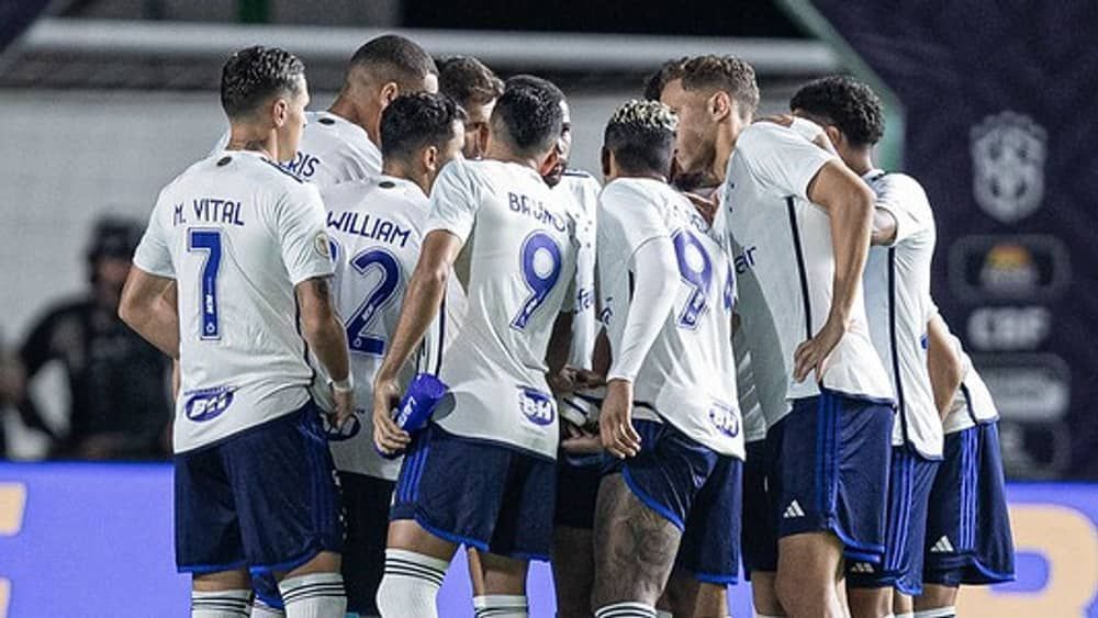 Cruzeiro tem três jogadores pendurados para duelo com Athletico-PR