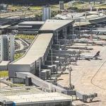 Polícia Federal prende trio brasileiro procurado pela Interpol e deportado dos EUA para o Aeroporto de Confins