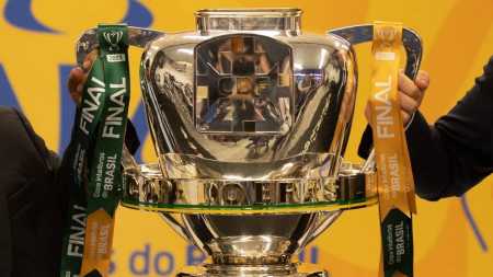 Troféu da Copa do Brasil, um dos principais campeonatos do país