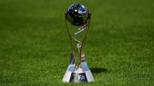 Troféu do Mundial masculino sub-20, que em 2023 será realizado na Argentina
