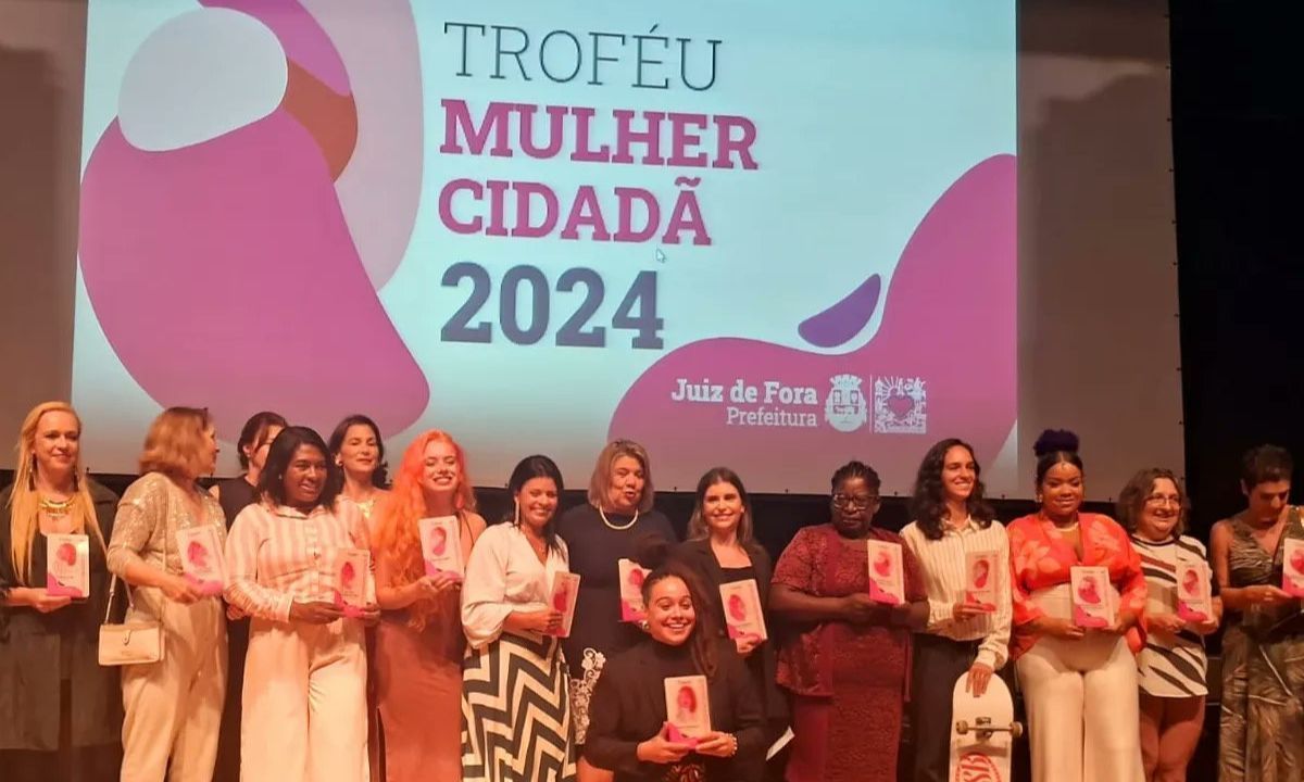 Troféu Mulher Cidadã homenageia personalidades em Juiz de Fora