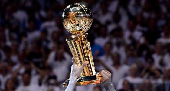 Troféu da NBA que será entregue ao campeão