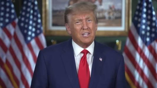 Trump tenta se defender de acusações
