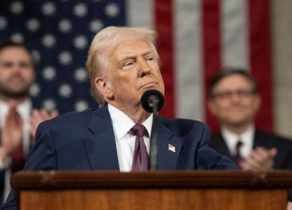 Donald Trumpo duante discurso em 5 de março de 2025