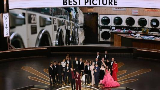 "Tudo em Todo Lugar..." ficou com os prêmios mais cobiçados do Oscar