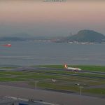 Vídeo: turbina de avião da Gol pega fogo no Aeroporto Santos Dumont, no Rio de Janeiro