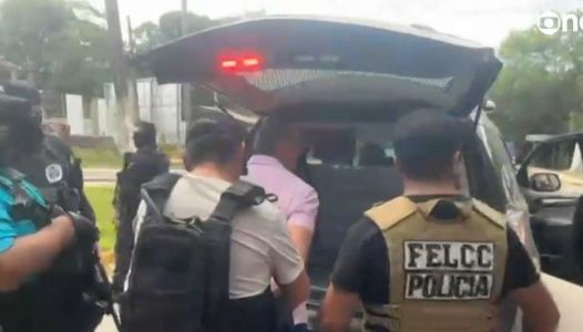 Imagens da transferência de Tuta foram exibidas pela GloboNews