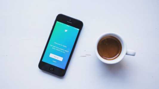 Twitter reduziu a equipe pela metade e muitos departamentos foram prejudicados