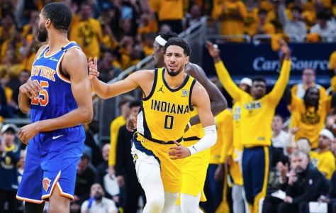 Tyrese Haliburton comemora cesta sobre os Knicks no jogo 4 das finais da Conferência Leste da NBA