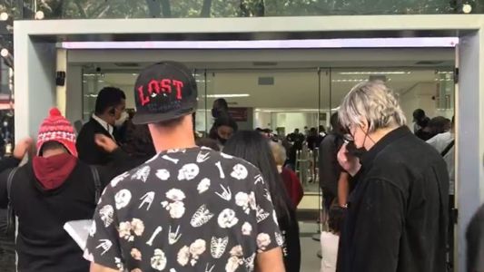 UAI Praça Sete está lotada na manhã desta segunda-feira (25)