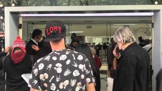 UAI Praça Sete está lotada na manhã desta segunda-feira (25)