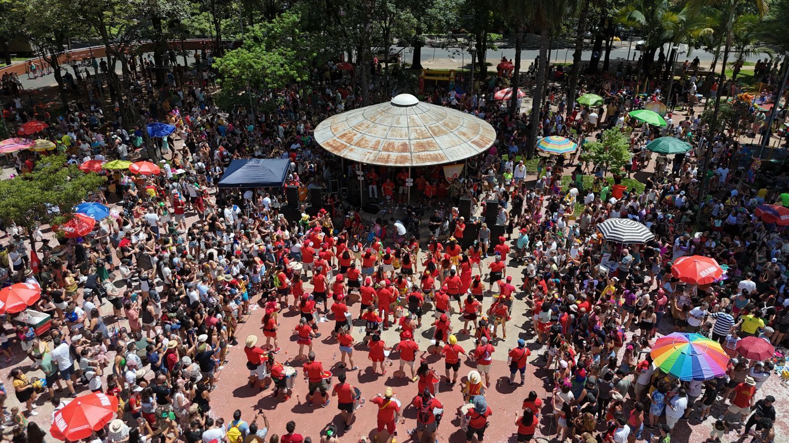 Minas promove 'força tarefa' de segurança das mulheres durante o Carnaval
