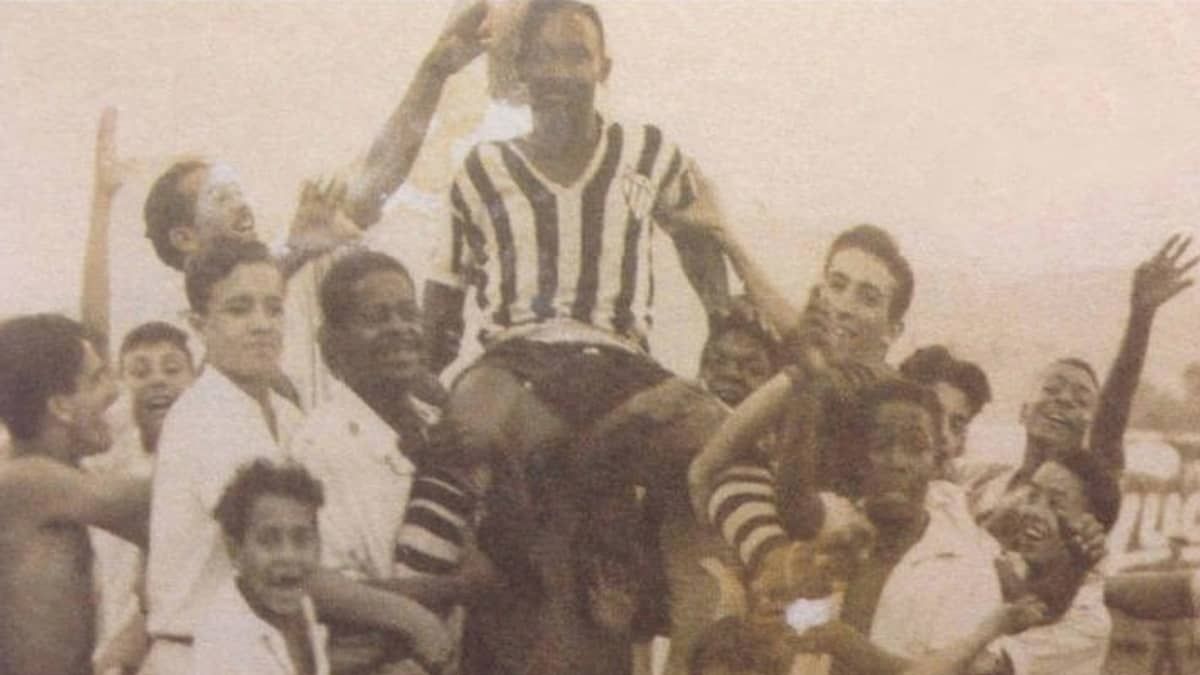 Ícones do Atlético no passado estarão no nascimento do campo da Arena MRV