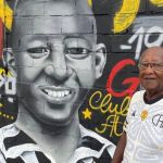 Atlético: Ubaldo visita mural em sua homenagem nos arredores da Arena MRV