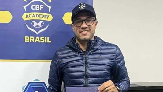 Uberlândia anuncia Roger Silva
