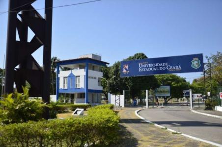 Universidade Estadual do Ceará anula questão do vestibular após ser acusada de apresentar conteúdo antissemita | CNN Brasil