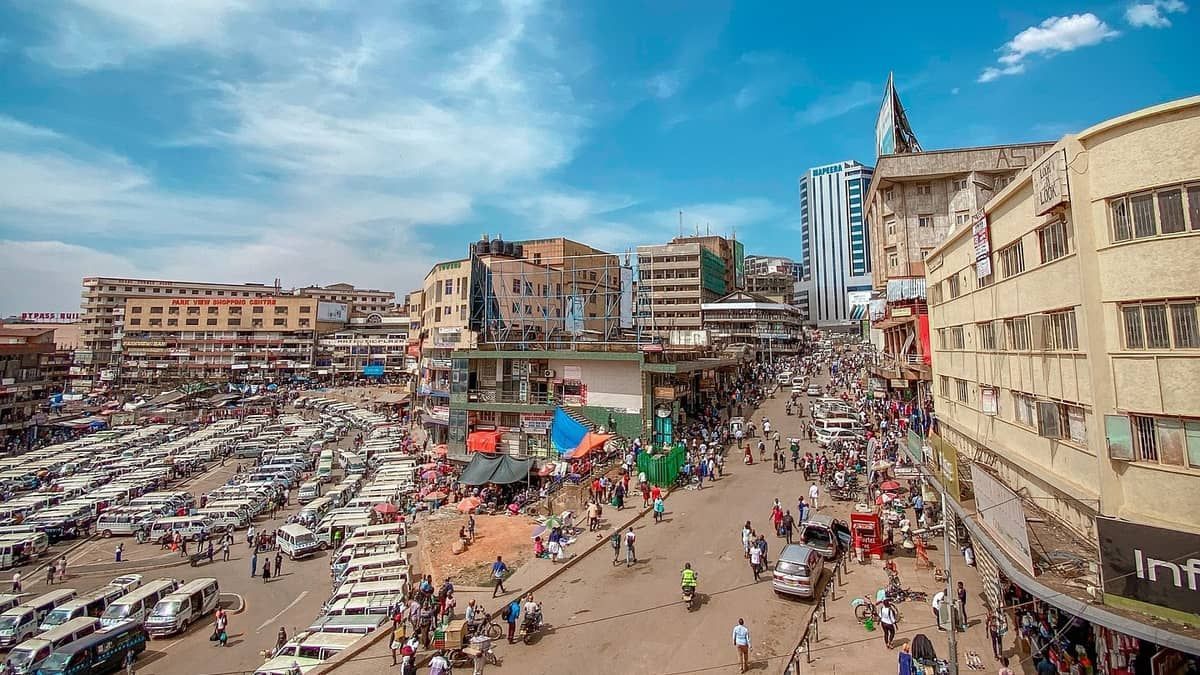 Nove pessoas morrem durante celebração do Ano Novo em shopping de Uganda