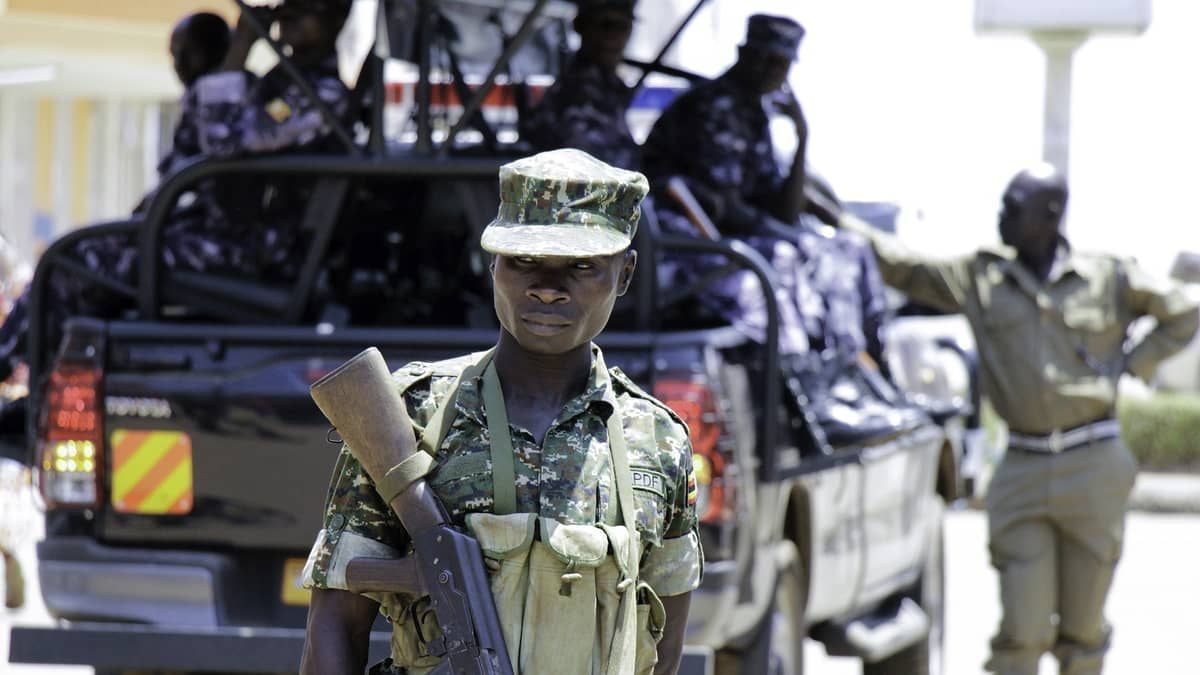 Uganda se torna o sétimo país a punir homossexuais com a morte 